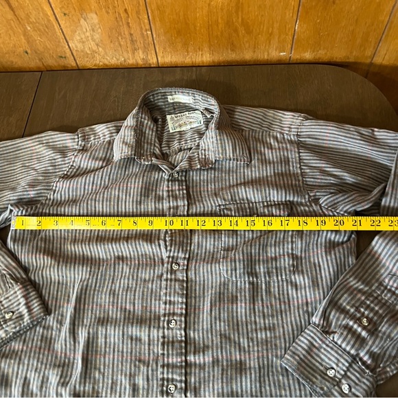 London Fog Outdoors Unlimited Mens Plaid Button Down Shirt Brown size Medium - Picture 8 of 11